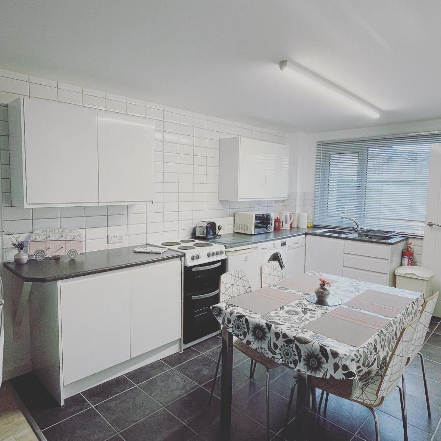 Apartment 3, The Anchorage Porth Way, Porth, Newquay Tr7 3Nr Saint Columb Minor Exterior photo